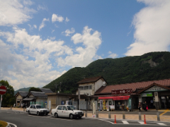 石和温泉駅